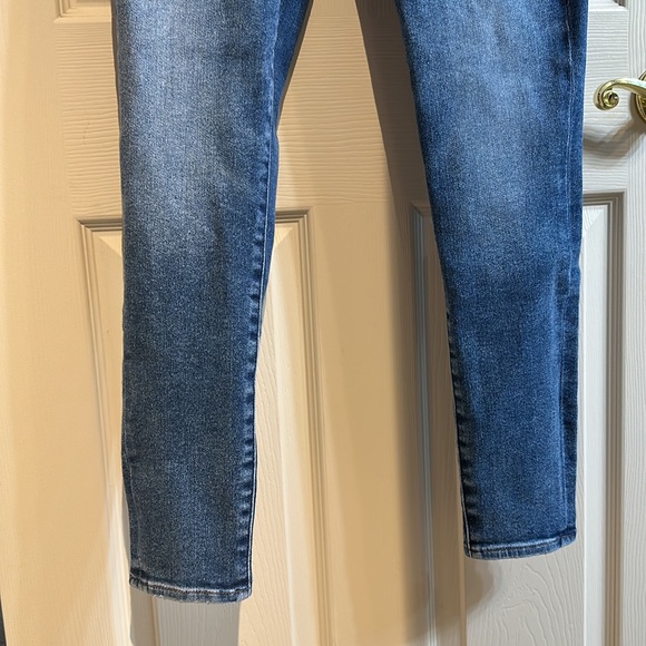 Express Skinny Mid Rise Jeans - Picture 2 of 6